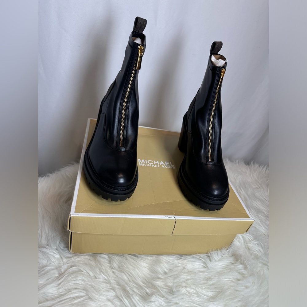 Michael Michael Kors Cyrus Bootie Size 9.5 NWB - Picture 6 of 7